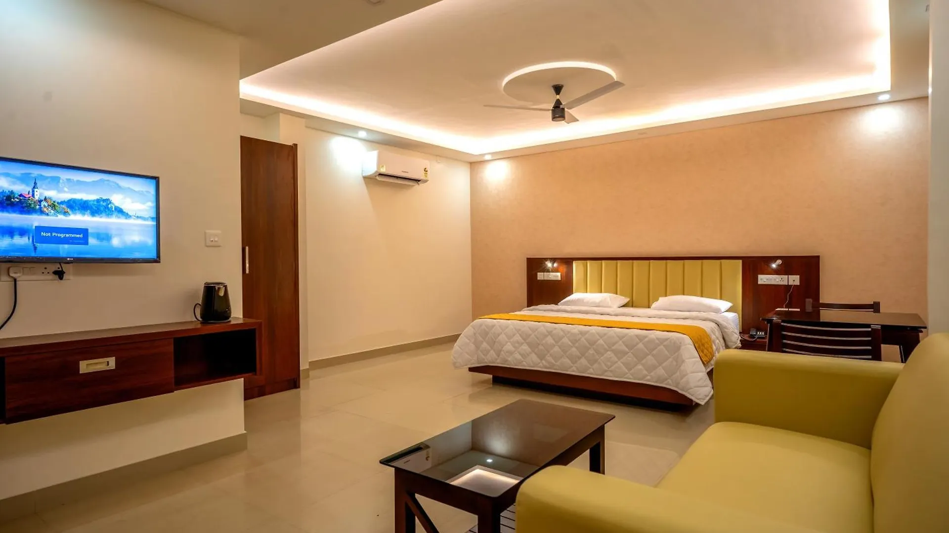 Metro Residency 호텔 Tirur